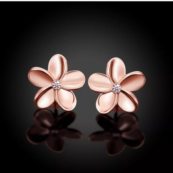 Jewelry - Rose Gold Plated Crystal Lovely Flower Earrings